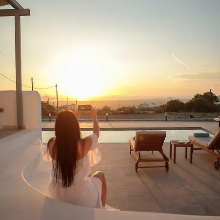 Naxos Infinity And