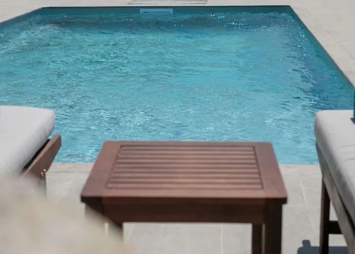 Naxos Infinity And * Galanado