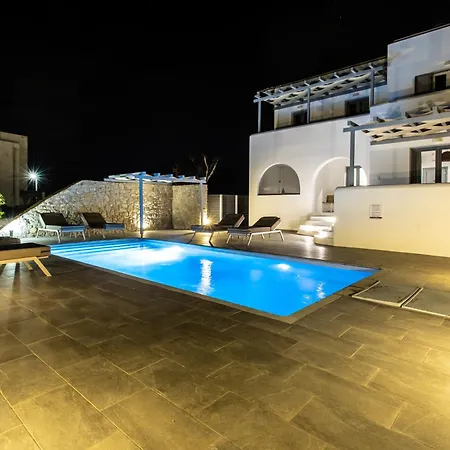 Villa Naxos Infinity And Galanado