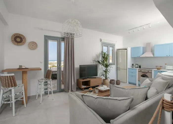 Naxos Infinity And Вилла